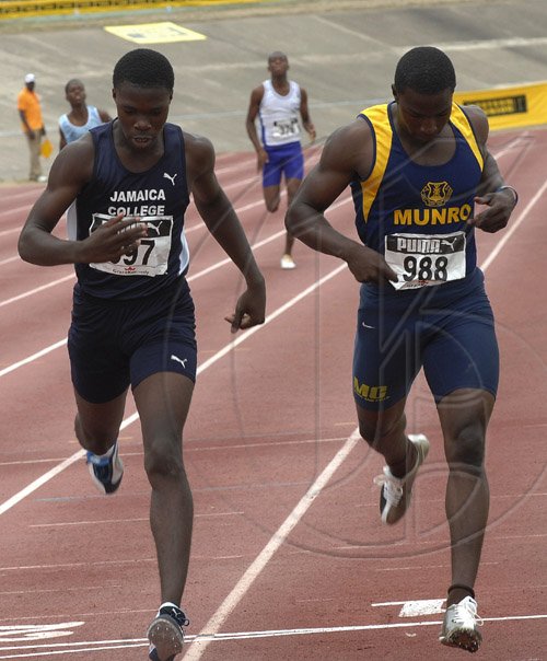 Ian Allen/Staff Photographer
Day 2 of the 2009 High School Boys and Girls Atlethics championships at the National Stadium.