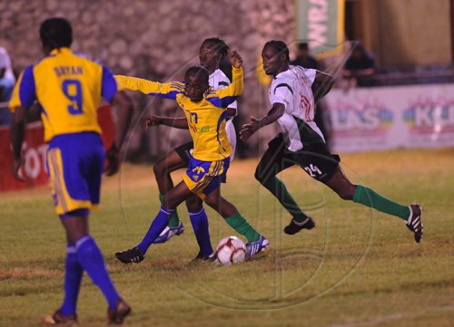 Ricardo Makyn/Staff Photographer.
Harbour View vs Humble Lions at the Harbour View Mini Stadium,Harbour View won the encounter with a John-Ross Edwards Goal on Sunday 29.8.2010.