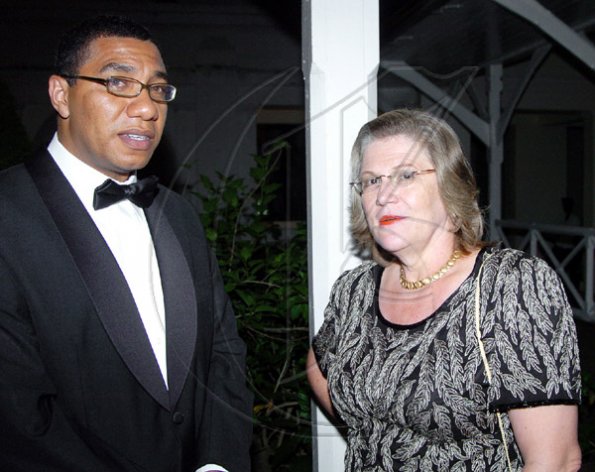 Winston Sill/Freelance Photographer
Governor General's dinner held in honour of the President of Tanzania, Jakaya Mrisho Kikwete at Kings House on Wednesday November 25, 2009.