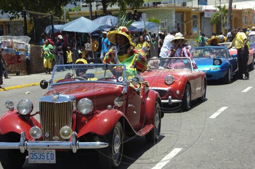 Norman Grindley/Chief Photographer
Independence Day parade.