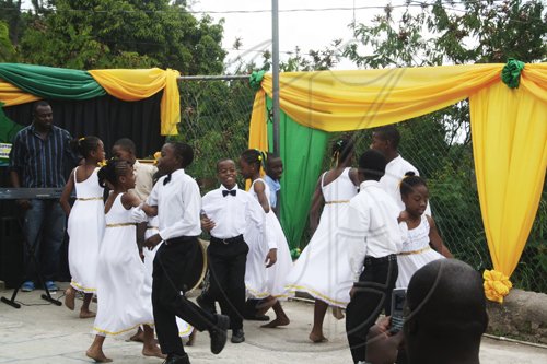Students at Craighton Primary 