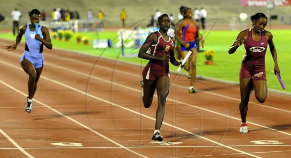 Ian Allen/Photographer
Jamaica International Invitational track meet at the National Stadium.