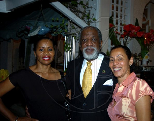 Winston Sill / Freelance Photographer
The Directors of Selective Homes host Cocktail Reception to introduce new housing development, held at Retreat Avenue on Wednesday night November 18, 2009. Here are Jacqui Nielssen (left); Ryland Campbell (centre); and Denise Stokes (right).