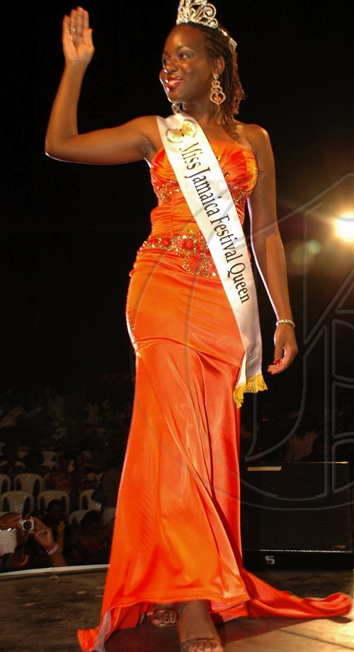 Colin Hamilton/freelance photographer
Miss St Ann sponsored by Money Gram - Kamesha Turner (Winner) at the JCDC Festival Queen 2009 coronation at the Ranny Williams Entertainment Centre on Saturday July 18, 2009.