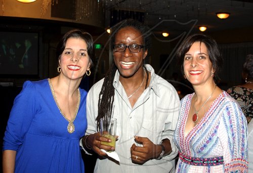 Winston Sill / Freelance Photographer
From left: Muna Issa, Richard Patterson and Zein Issa Nakash have a laugh at the reception. 

Reception for former Prime Minister PJ Patterson for his Caricom Award, held at the Jamaica Pegasus Hotel, New Kingston on Monday July 27, 2009.