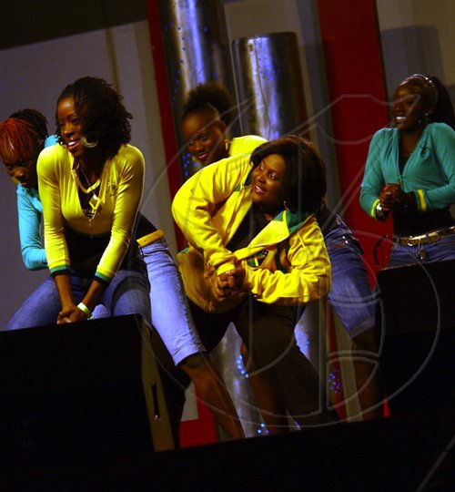 Winston Sill / Freelance Photographer
Powerful Women and men concert.