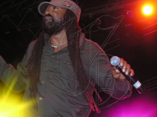 tony-rebel_04
