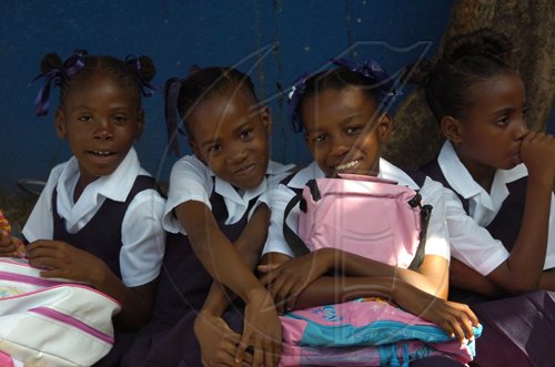 Norman Grindley/Chief Photographer
Back to school.