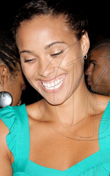 Beautiful! Mia Mazin blessed our camera with a cute grin at Brand New Machine.