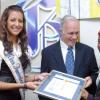 Peta-Gaye Clachar/Freelance Photographer
Dionne Sicard (right), receives her certificate for 10 years service to The  Gleaner Company, from Kerrie Baylis, Miss Jamaica Worls 2009 as retiree, Chris Roberts  looks on. 


***************************************************************************Monday's Long Service Awards at the Gleaner's North Street Office on Monday, September 21, 2009.